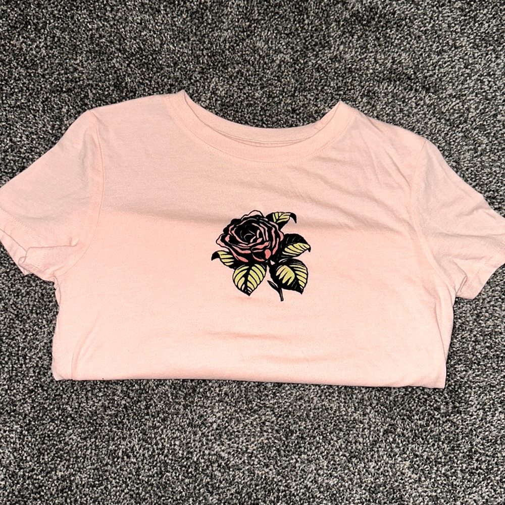 Teen Girl Size Small Aeropostale Rose Tee
